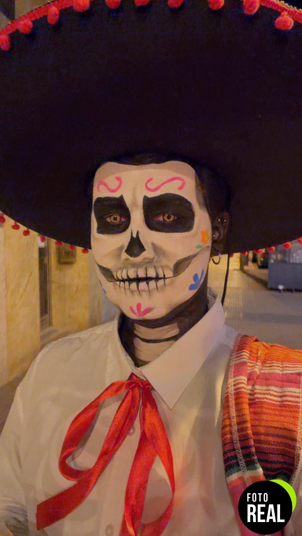 lentillas-color-blanco-blind-white-cosplay-foto-2