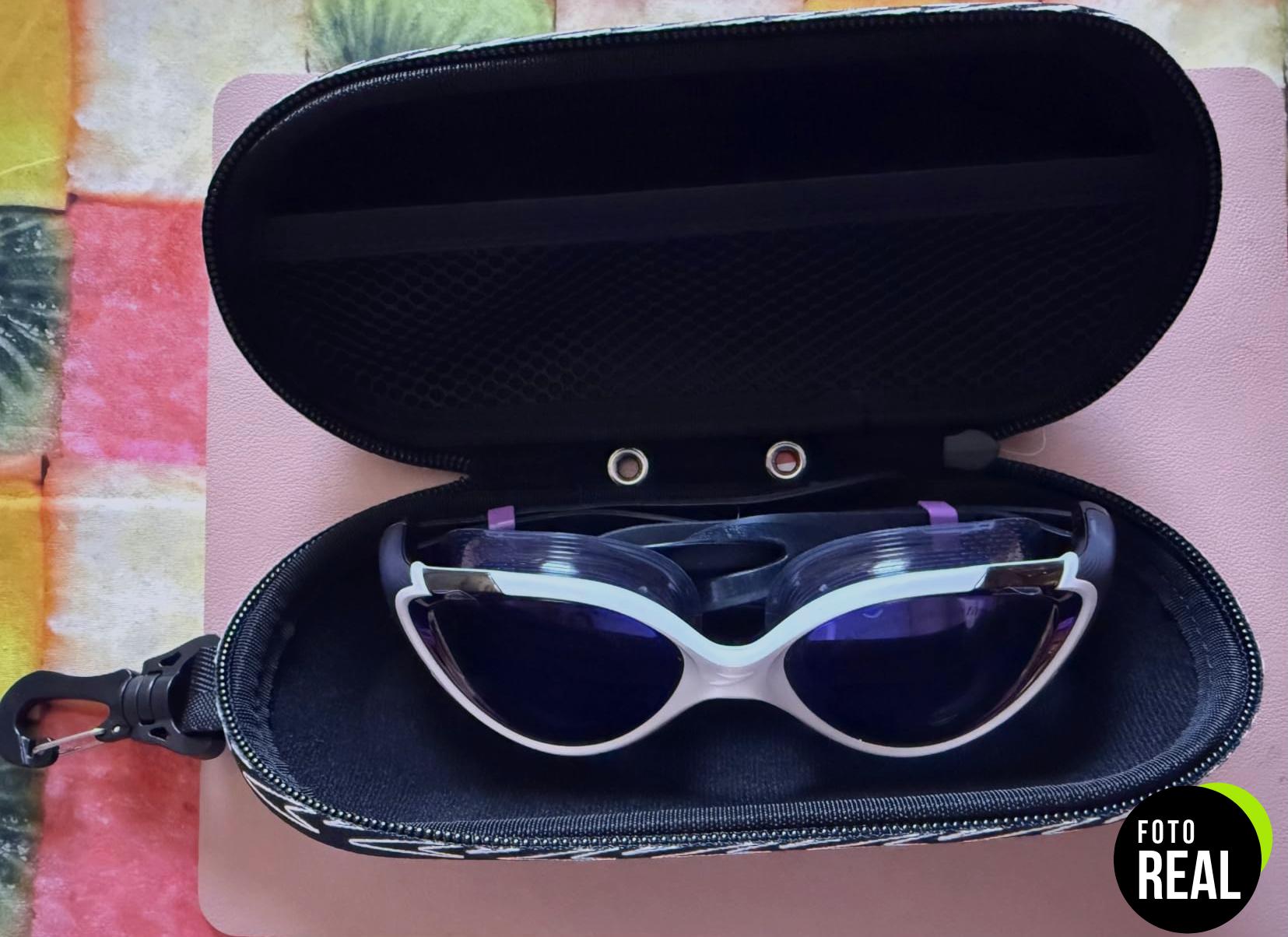speedo-funda-gafas-natacion-foto-3